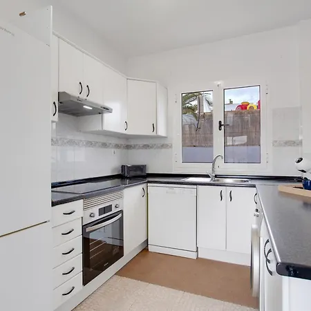 Вилла Brisa De Gairia *